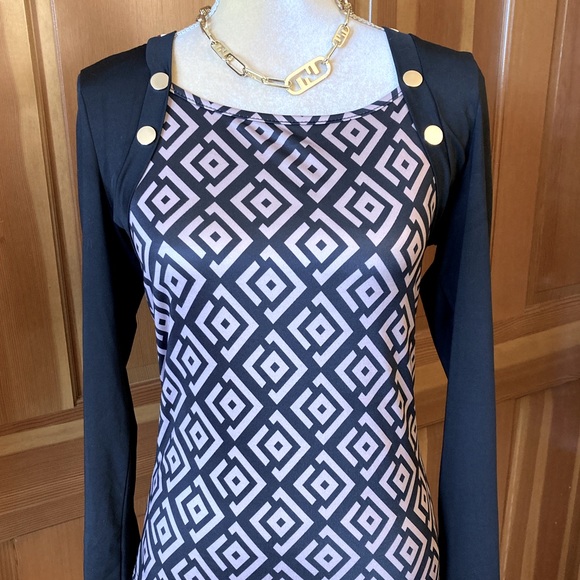 Elegant Asymmetrical  Neck Tee. - Picture 11 of 13